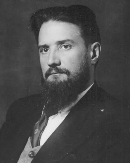 1903 – Igor Kurchatov Born