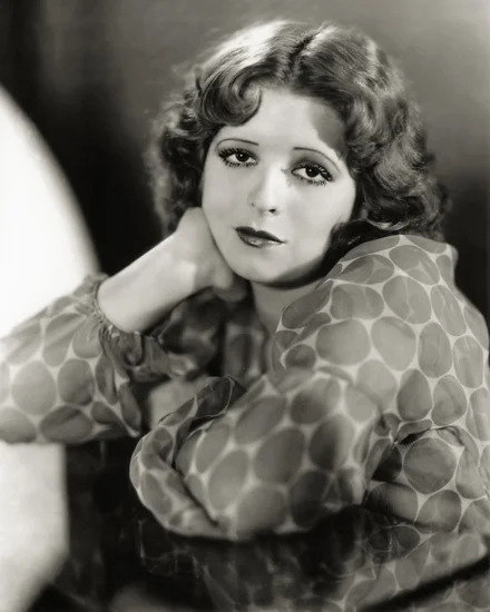 1905 – Clara Bow Born