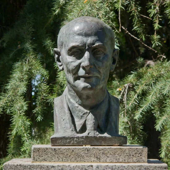 1905 – Rotary Club Founded in Chicago