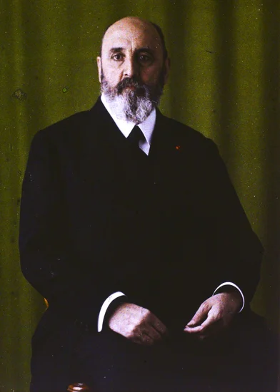 1906 – Leonardo Torres Quevedo Demonstrates the Telekino