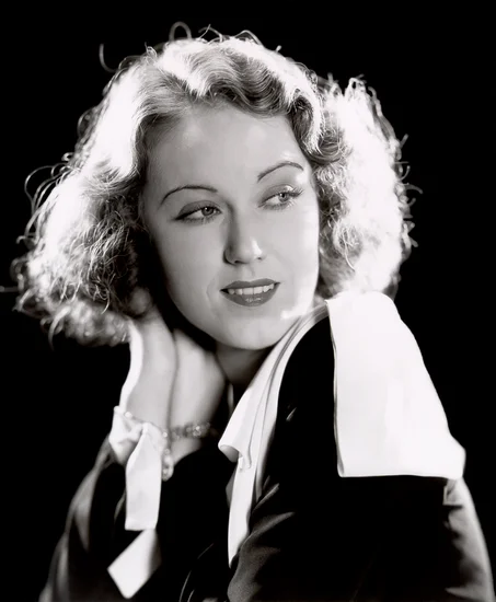 1907 – Fay Wray Born