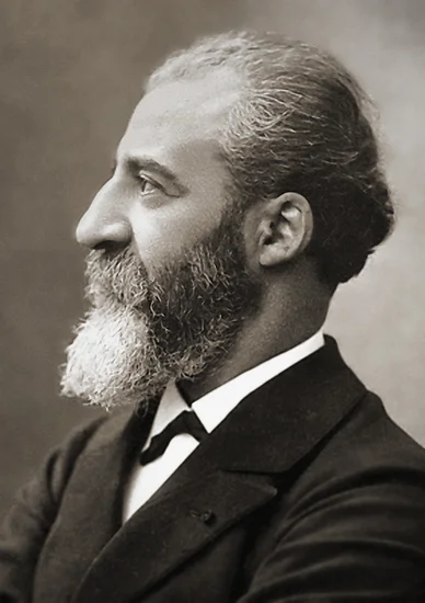 1907 – Henri Moissan Dies