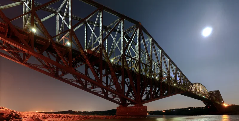 1907 – Quebec Bridge Collapse