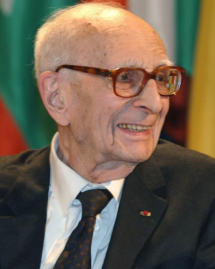 1908 – Claude Lévi-Strauss Born