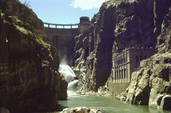 1910 – Buffalo Bill Dam Construction Completed