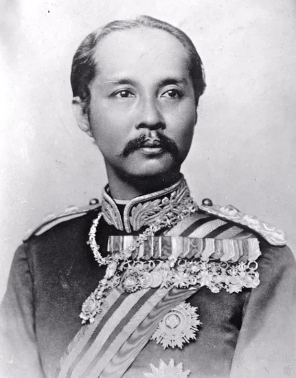 1910 – King Chulalongkorn Dies