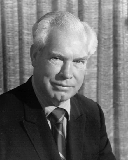 1910 – William Hanna Born