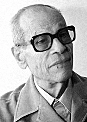 1911 – Naguib Mahfouz Born