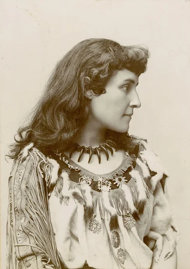 1913 – Pauline Johnson, Canadian Poet
