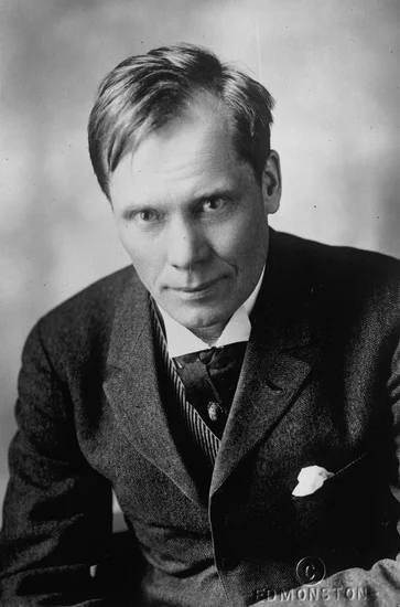 1913 – Rockefeller Foundation Established
