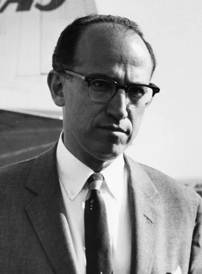 1914 – Jonas Salk Born