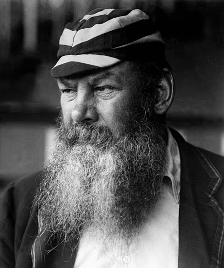 1915 – W.G. Grace Dies
