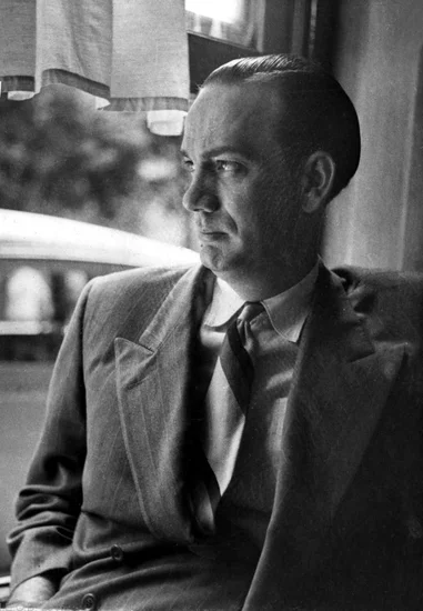 1916 – Camilo José Cela Born
