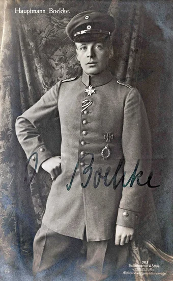 1916 – German Aviators Earn Highest Military Honor