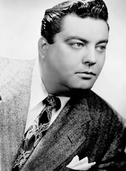 1916 – Jackie Gleason Born