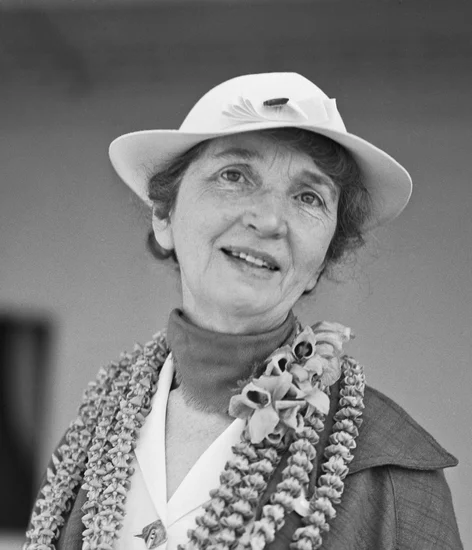 1916 – Margaret Sanger opens the first family planning clinic in the United States