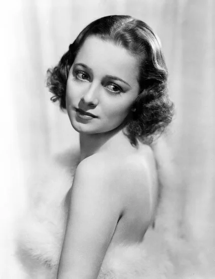 1916 – Olivia de Havilland Born