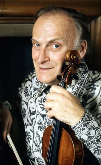 1916 – Yehudi Menuhin Born