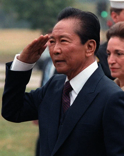 1917 – Ferdinand Marcos, Philippine President