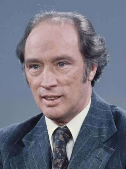 1919 – Pierre Trudeau Born