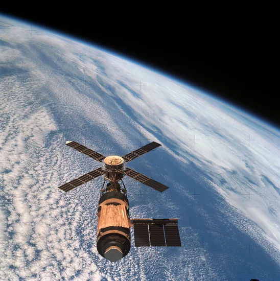 1919 – Skylab 4 Crew Returns