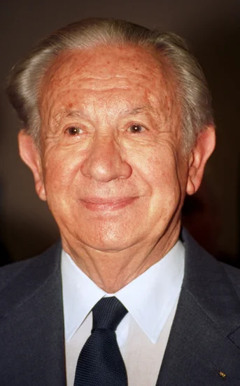 1920 – Juan Antonio Samaranch Born
