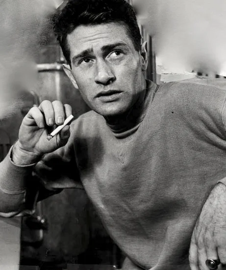 1922 – Darren McGavin Born