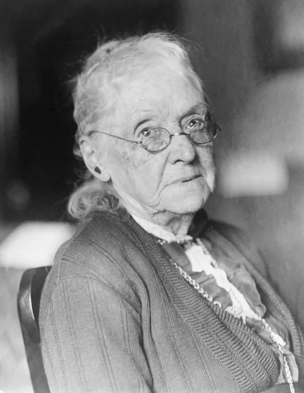 1922 – First Female US Senator Takes Office