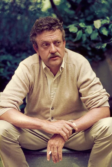 1922 – Kurt Vonnegut