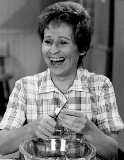 1923 – Alice Ghostley Born