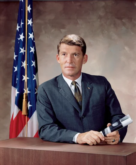 1923 – Wally Schirra Born