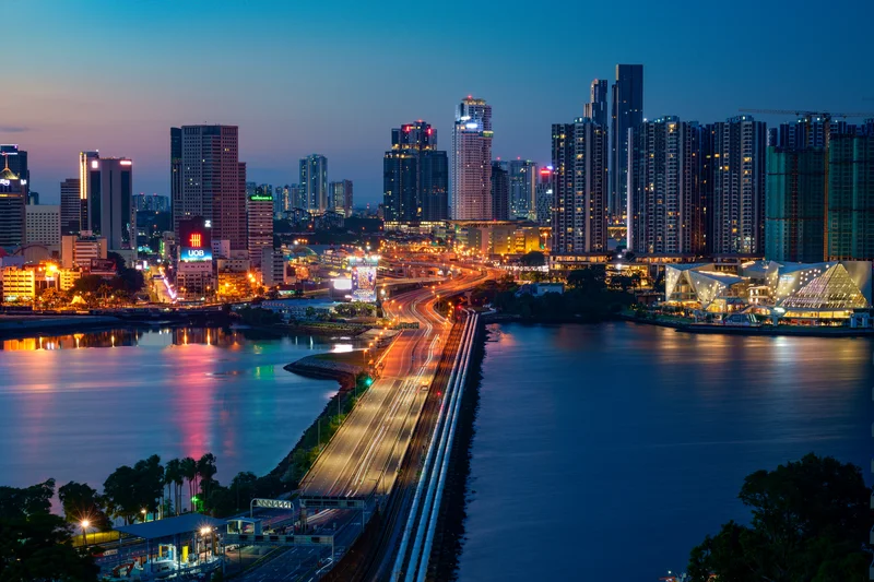 1924 – Johor-Singapore Causeway Opens