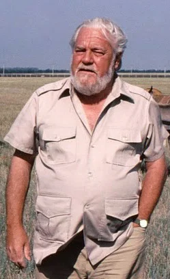 1925 – Gerald Durrell Born