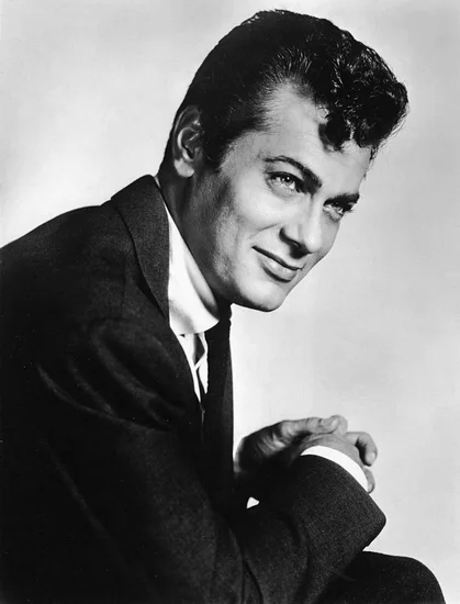1925 – Tony Curtis Born