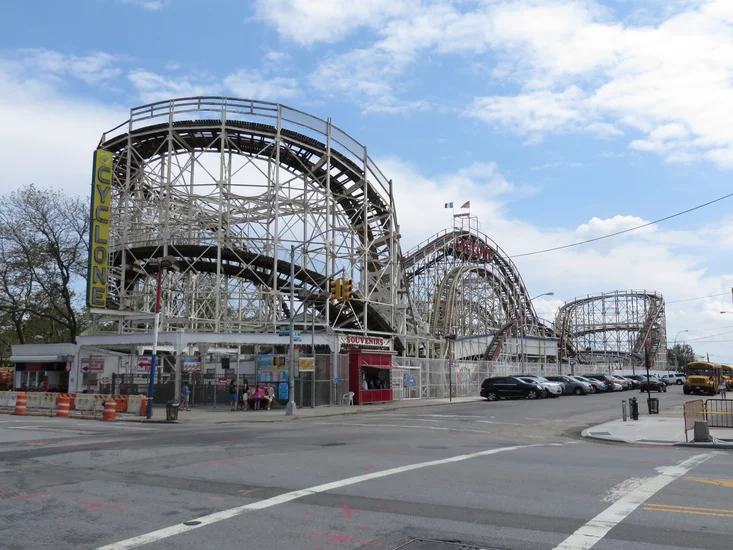1927 – Cyclone Roller Coaster Opens on Coney Island