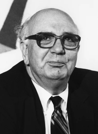 1927 – Financial Leader Paul Volcker Born