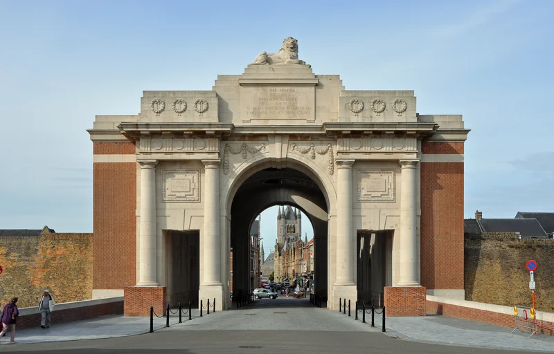 1927 – Menin Gate War Memorial Unveiled