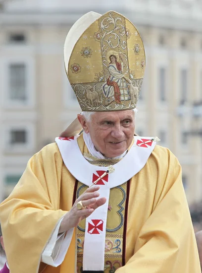 1927 – Pope Benedict XVI Born