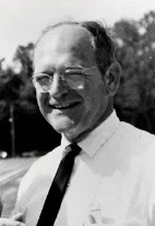 1927 – Robert Cade Born