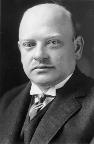 1929 – Gustav Stresemann Dies