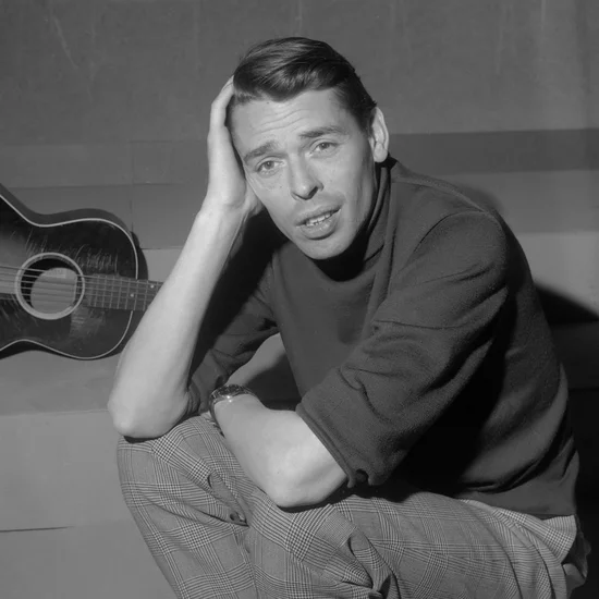1929 – Jacques Brel Born