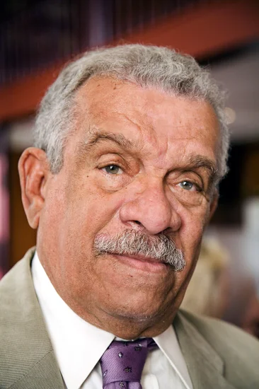1930 – Derek Walcott, Saint Lucian Poet