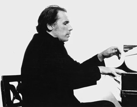 1932 – Glenn Gould, Canadian Pianist and Composer