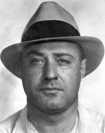 1933 – Machine Gun Kelly Surrenders