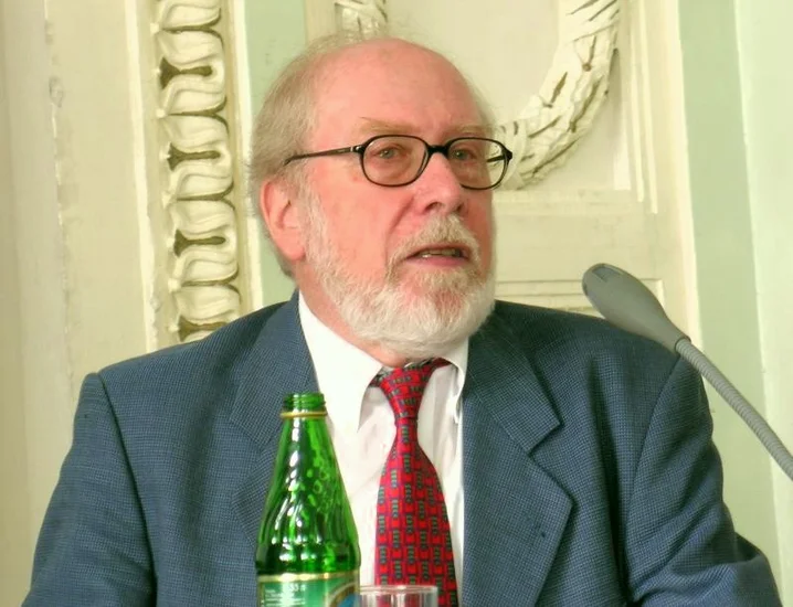 1934 – Niklaus Wirth Born
