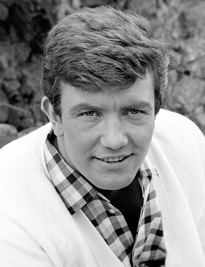 1936 – Albert Finney Born