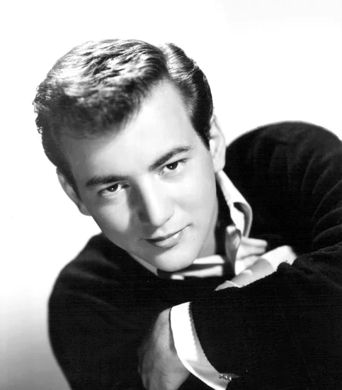 1936 – Bobby Darin Born