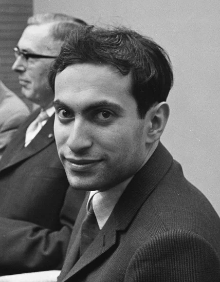 1936 – Mikhail Tal Born