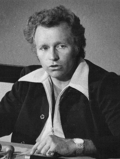 1938 – Evel Knievel Born