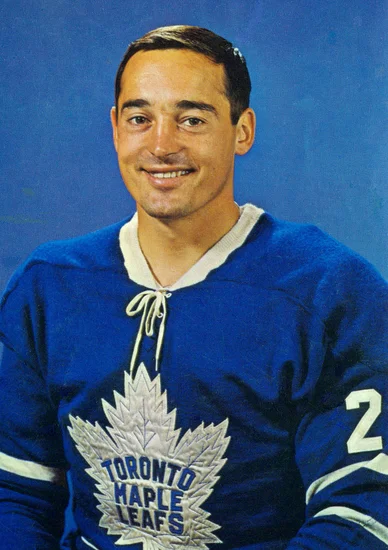 1938 – Frank Mahovlich Born